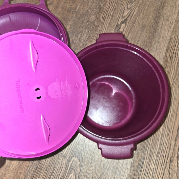 Purple Tupperware Steamer - Picture 3 of 3